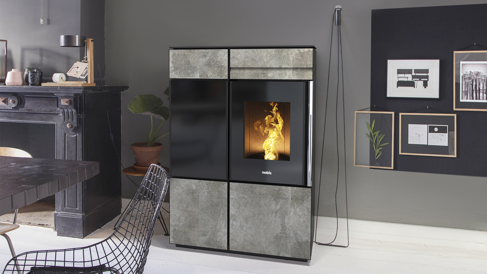 Stufa a pellet a convezione naturale, ventilazione frontale e doppia canalizzazione diametro 60 con scarico superiore, posteriore o laterale